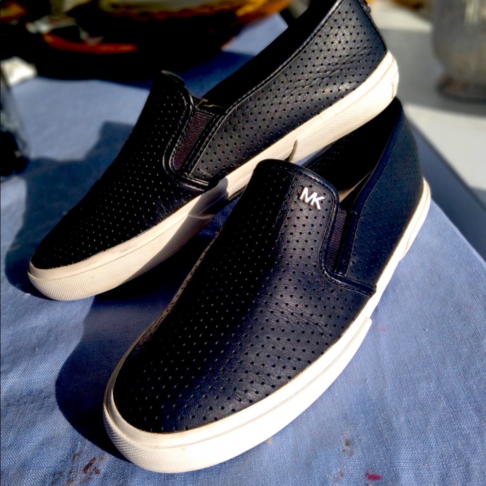 Michael Kors leather slip on 6.5 super cute